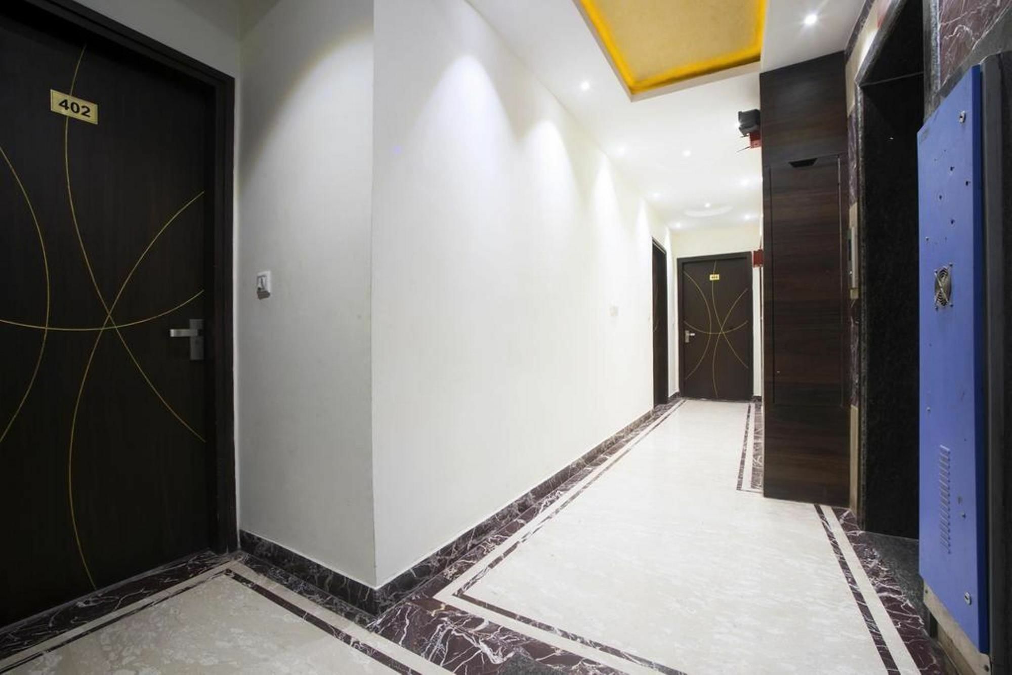 Hotel Fabexpress Le Continental Paharganj Nueva Delhi Exterior foto