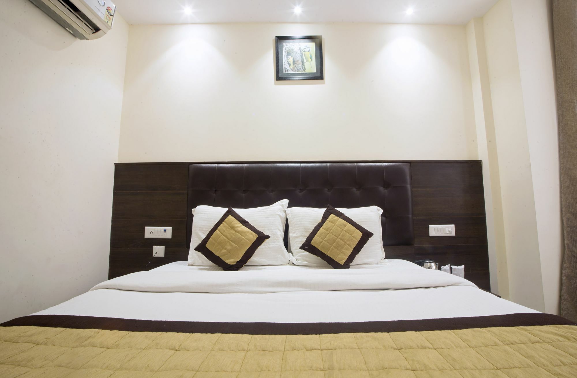 Hotel Fabexpress Le Continental Paharganj Nueva Delhi Exterior foto
