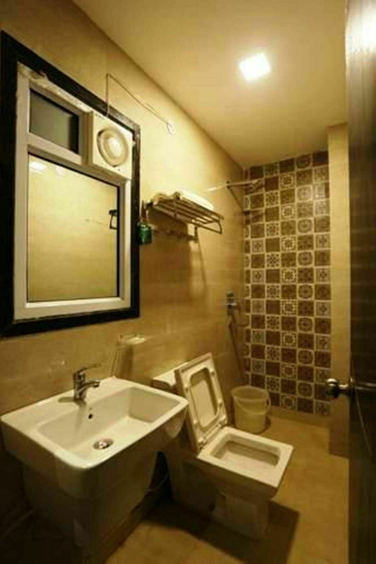 Hotel Fabexpress Le Continental Paharganj Nueva Delhi Exterior foto