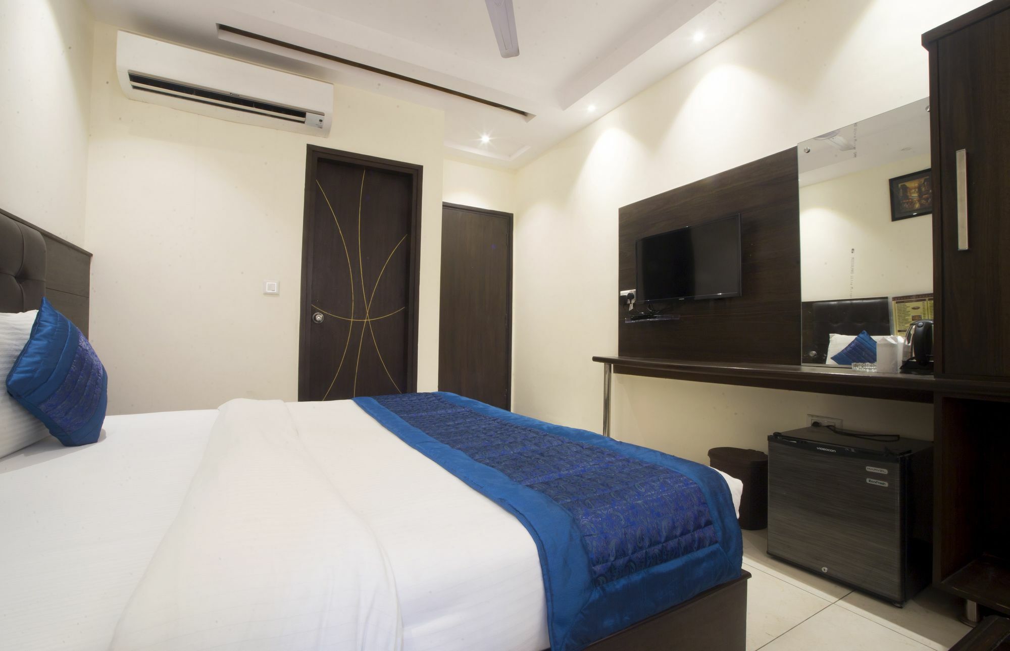 Hotel Fabexpress Le Continental Paharganj Nueva Delhi Exterior foto